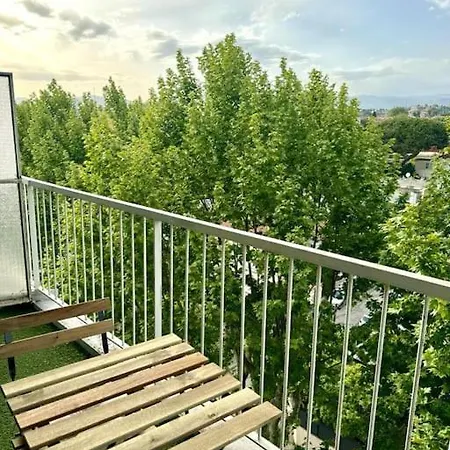 108 - Joli T2 Avec Balcon Proche Lägenhet